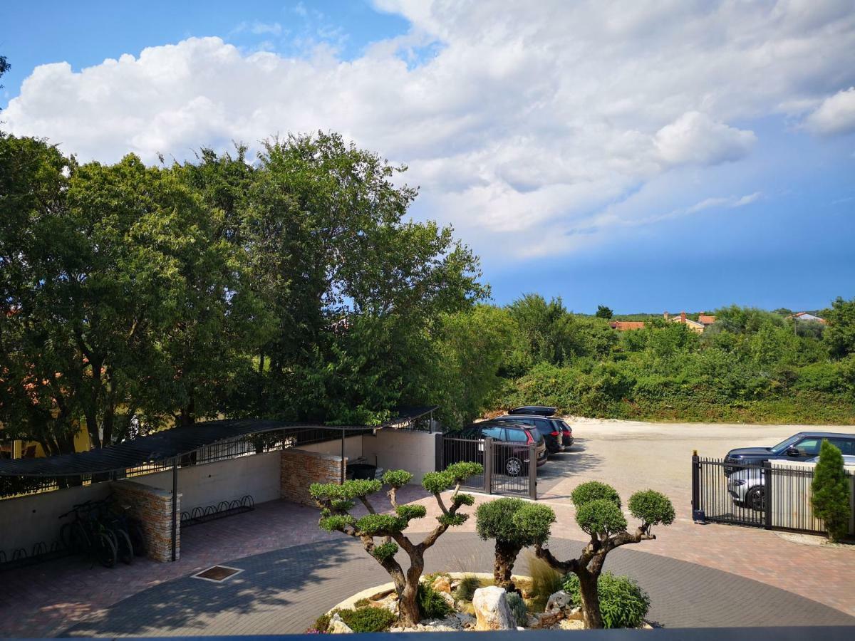 Villa Anja 1St Floor بيروغ المظهر الخارجي الصورة