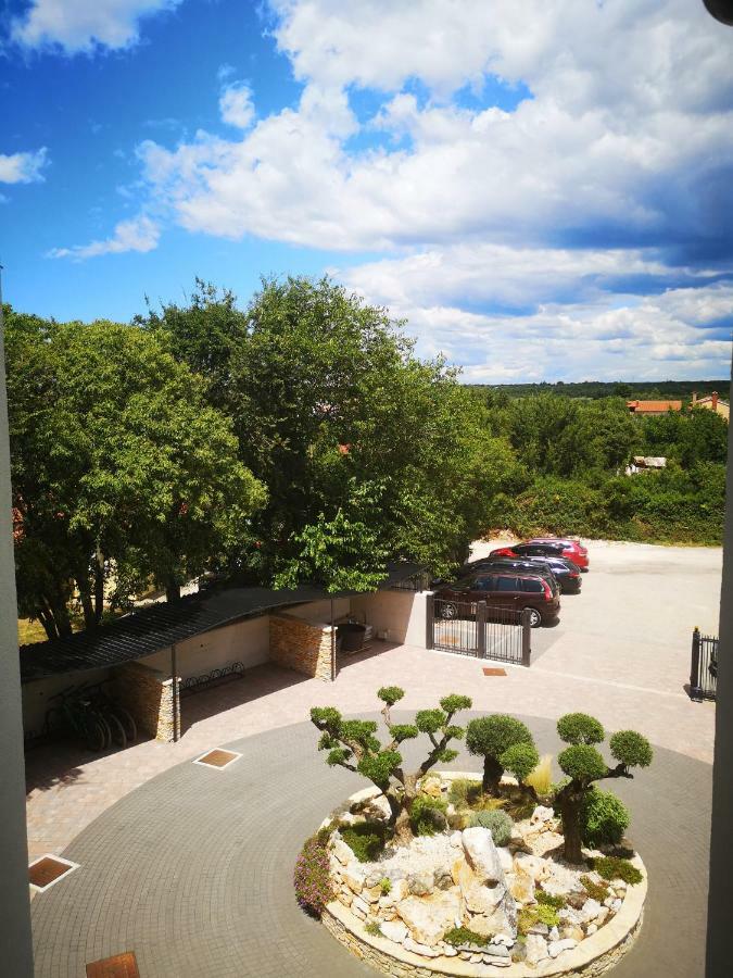 Villa Anja 1St Floor بيروغ المظهر الخارجي الصورة